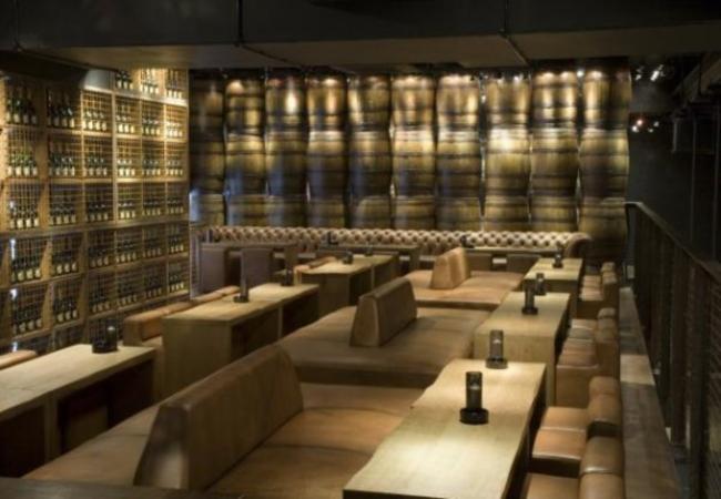 最受歡迎的碳酒吧吧臺(tái)設(shè)計(jì)