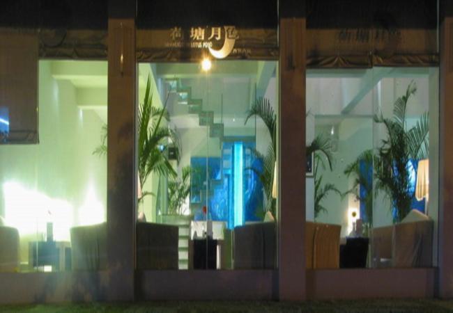 迷人的“荷塘月色”西餐酒吧設(shè)計(jì)