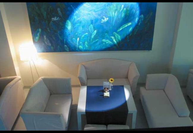 迷人的“荷塘月色”西餐酒吧設(shè)計(jì)