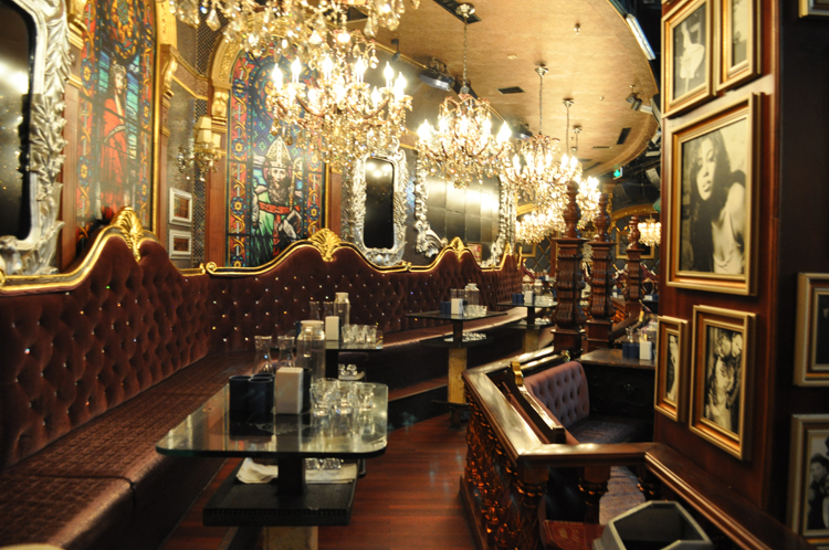 上上酒吧音樂(lè)會(huì)所