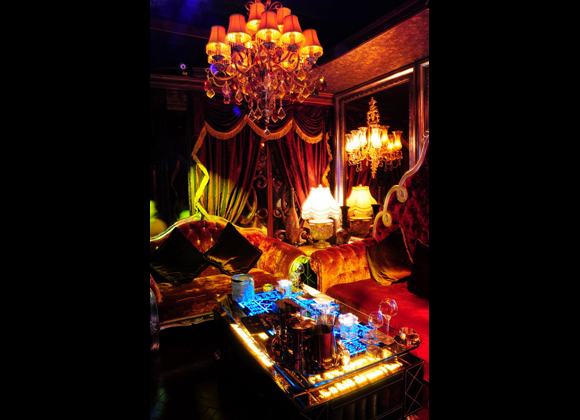 上海V88歐式酒吧設(shè)計案例欣賞