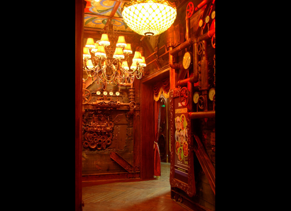 V8音樂(lè)酒吧設(shè)計(jì)