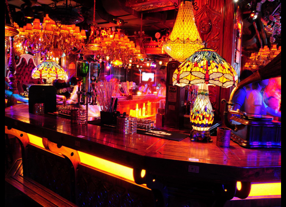 上海V88歐式酒吧設計案例欣賞