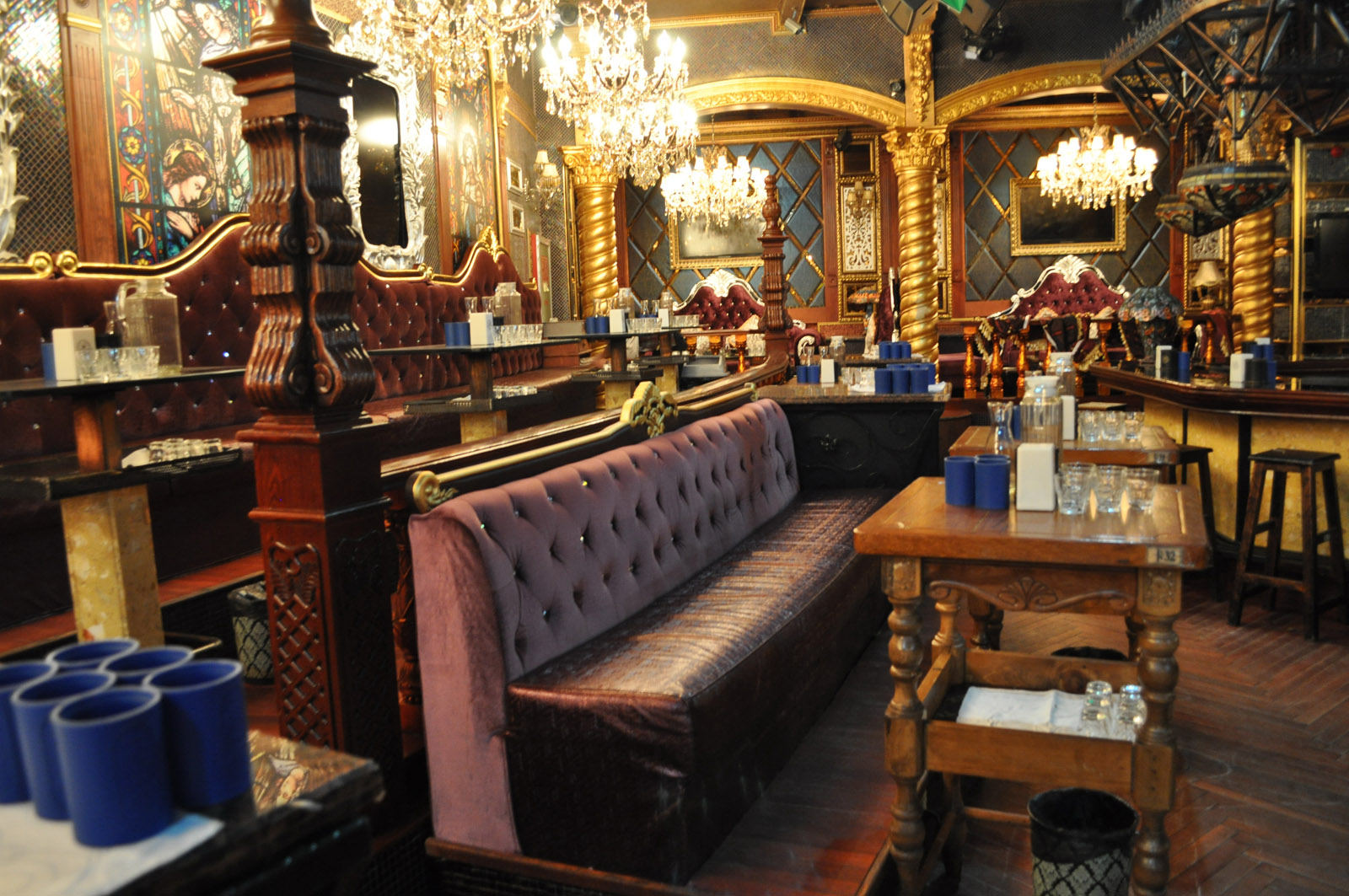 上上酒吧設(shè)計(jì)-大廳一角