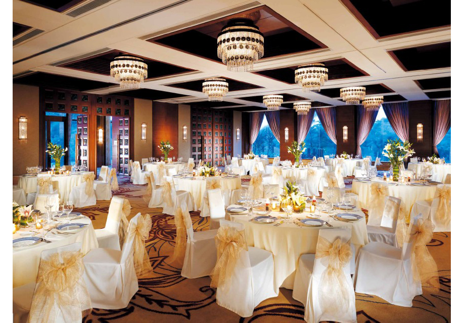 西峽度假酒店設(shè)計方案效果圖