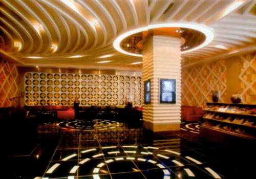 量販?zhǔn)終TV如何裝修設(shè)計(jì)大廳